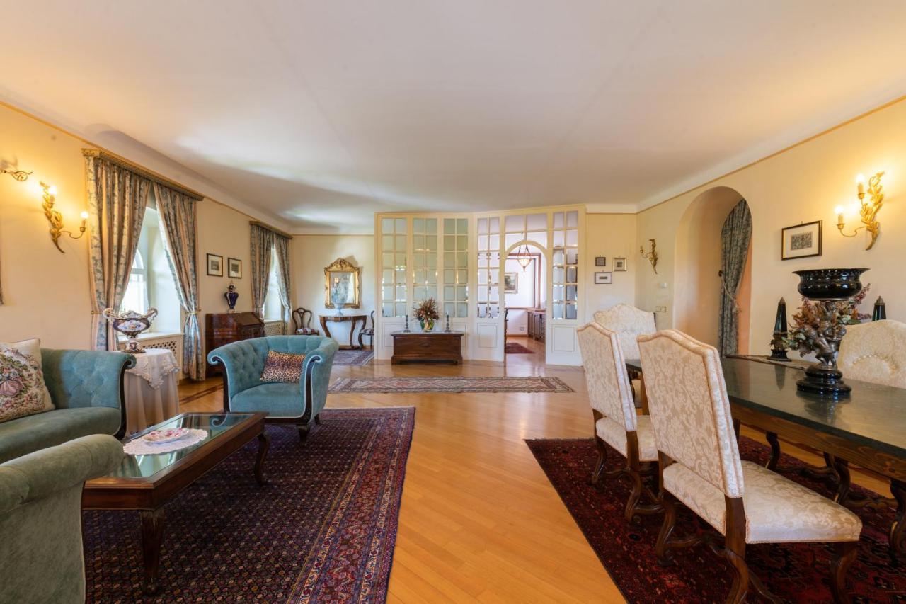 Отель Castello Di Spessa - Residenze D'Epoca Каприва-дель-Фриули Экстерьер фото