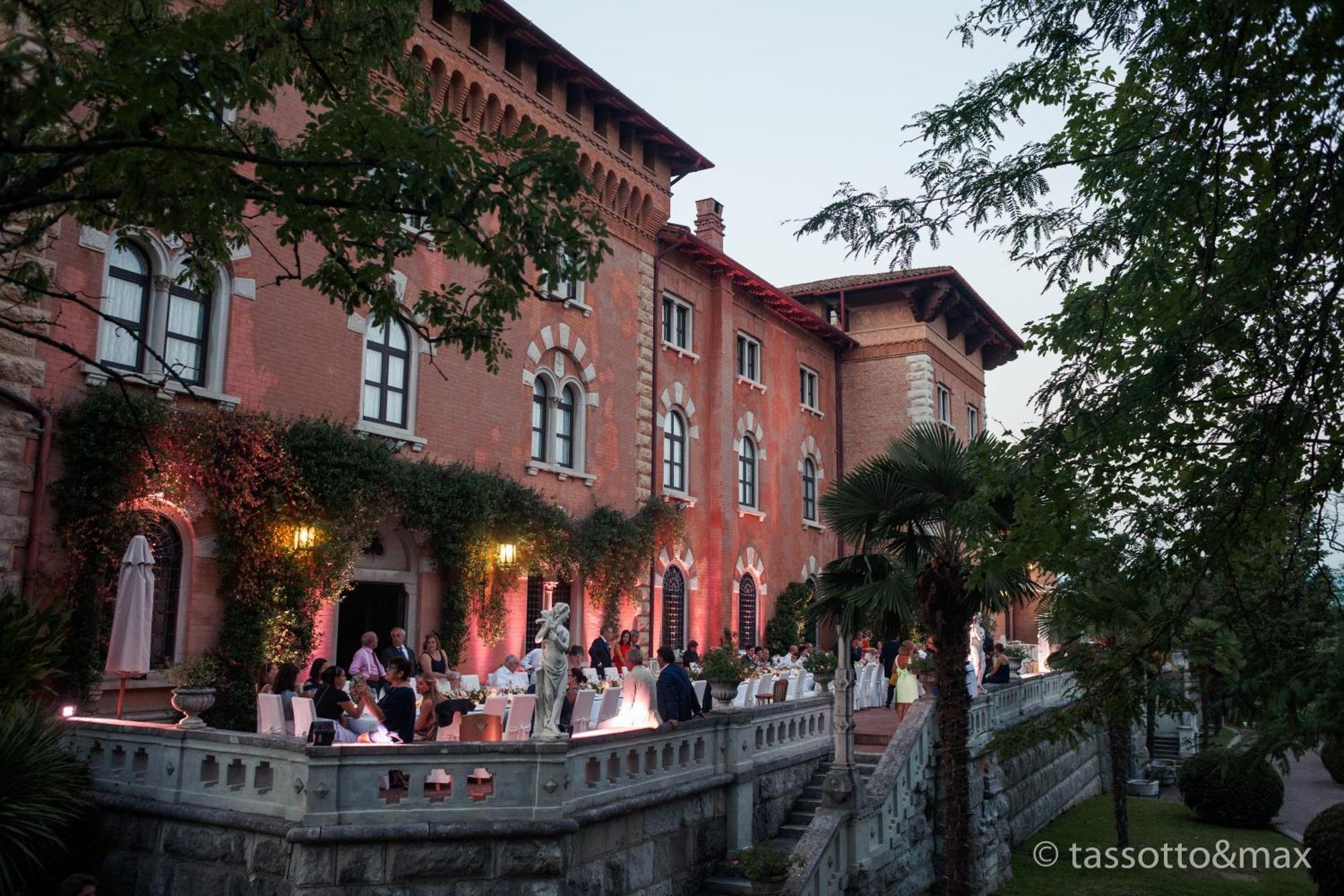 Отель Castello Di Spessa - Residenze D'Epoca Каприва-дель-Фриули Экстерьер фото