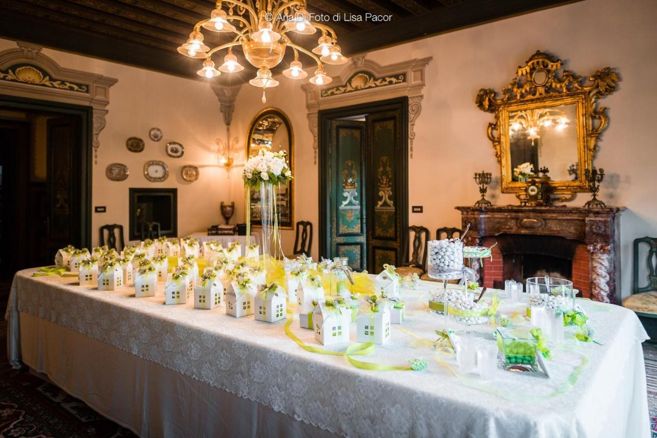 Отель Castello Di Spessa - Residenze D'Epoca Каприва-дель-Фриули Экстерьер фото